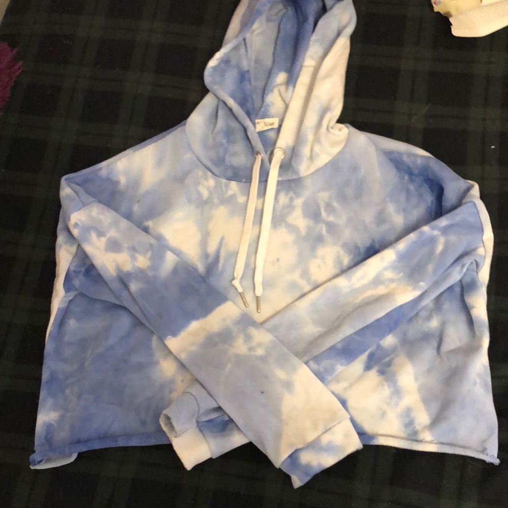 Cropped hoodie